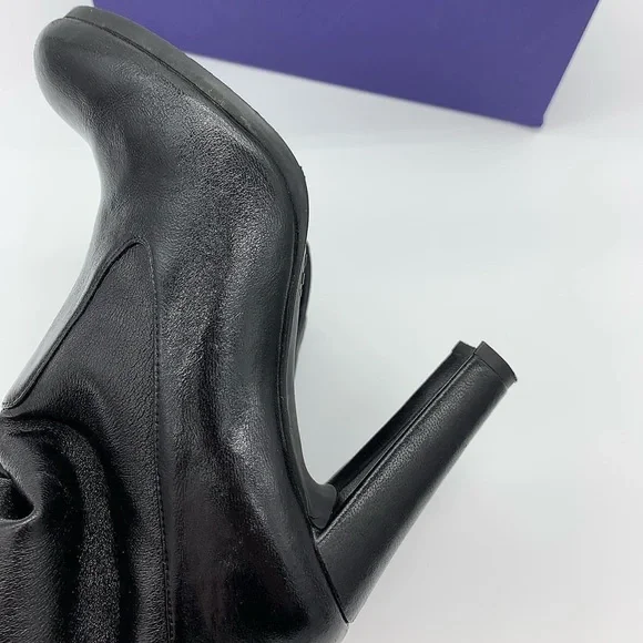 Authentic Stuart Weitzman Mittens black leather ankle boots - Picture 9 of 10